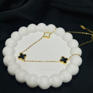 Double Clover Leaf Necklace