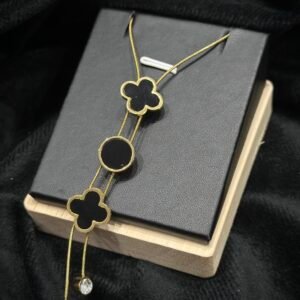 Clover Necklace