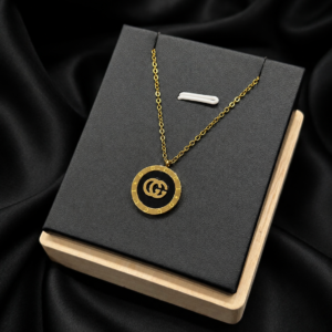 Guccii Pendant