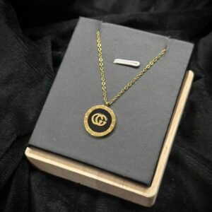 Guccii Pendant