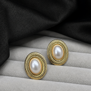 Oval Pearl Earrings