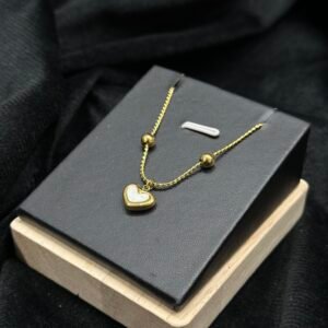 Heart Shell Pendant