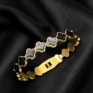 Clover Oval Bracelet