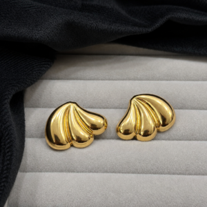 Vintage Gold Fan Shell Stud Earrings