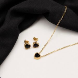 Minimal Heart Necklace Set