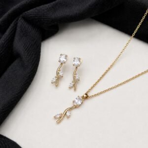 White Tulip Necklace Set